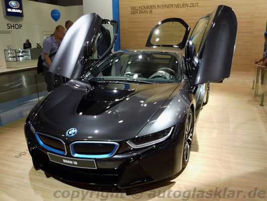 Superelektrowagen BMW i8