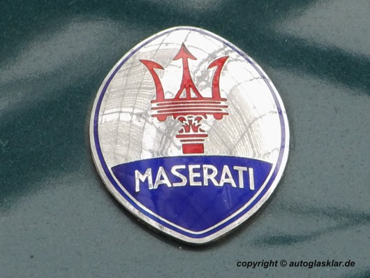 Das Logo von Maserati